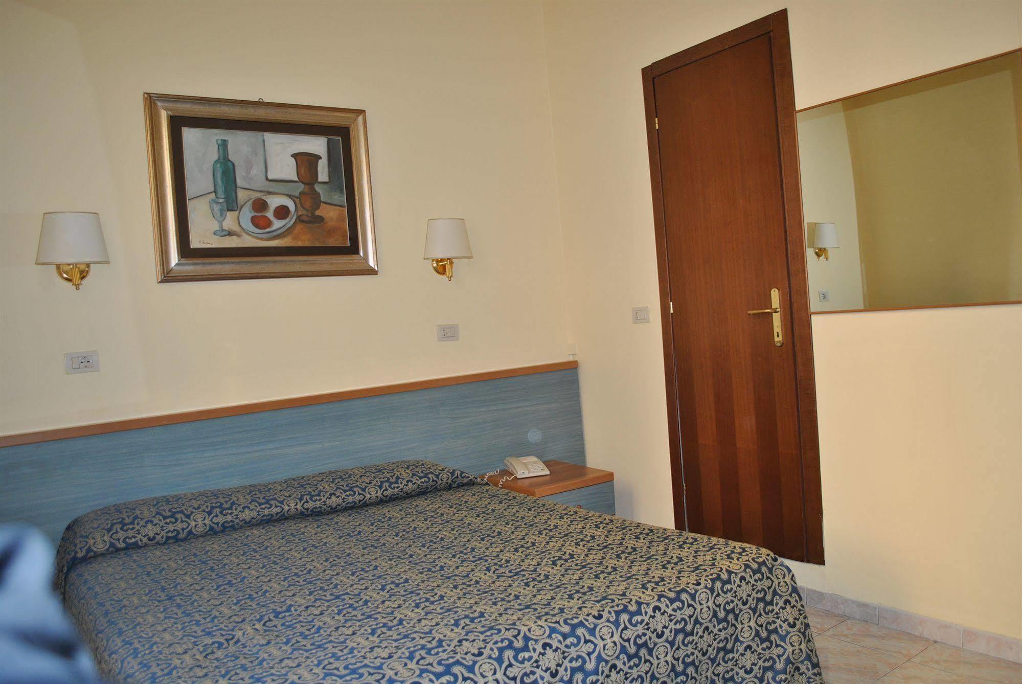 Hotel Castelfidardo Рим Экстерьер фото